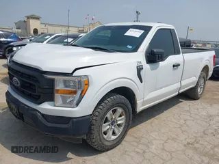 2022 Ford F-150 XL z VIN 1FTMF1CP0NKE04426, wystawiony jako IAAI lot #42320395 z przebiegiem 61 887 mil mil oraz . Historia ofert i sprzedaży dostępna na DreamBid. Obrazek 17.