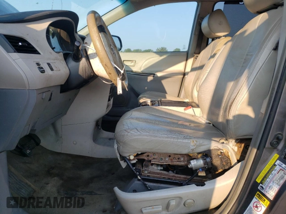 2011 Toyota Sienna LE AAS с VIN 5TDKK3DC5BS116741, выставлен на аукционе Copart как лот 43147955 с пробегом 212 663 миль миль и Списание • Salvage title. История ставок и продаж доступна на DreamBid. Изображение 7.