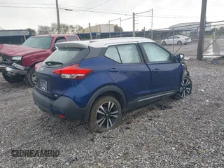 2019 Nissan Kicks S with VIN 3N1CP5CU0KL521328, listed as a IAAI auction lot 40793760 with 1 mi miles. Bid and sale history available at carsss.com. Image 4.