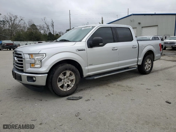2017 Ford F-150 XL with VIN 1FTEW1CP2HFC55809, listed as a Copart auction lot 45032435 with 136,980 mi miles and Salvage Title. Bid and sale history available at carsss.com. Image 1.