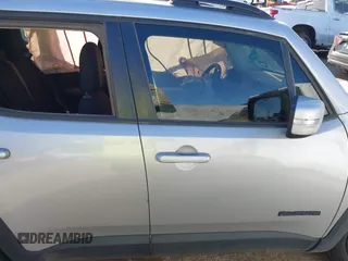 2017 Jeep Renegade Latitude with VIN ZACCJABB0HPG46904, listed as a IAAI auction lot 41844524 with Not Provided miles. Bid and sale history available at carsss.com. Image 12.