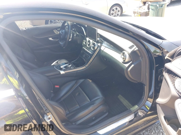 2015 Mercedes-Benz C 300 Luxury with VIN 55SWF4KB8FU011691, listed as a IAAI auction lot 42391665 with 118,630 mi miles and . Bid and sale history available at DreamBid. Image 5.