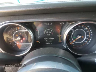 2021 Jeep Wrangler Unlimited Sahara Altitude с VIN 1C4HJXEG4MW731421, выставлен на аукционе Copart как лот 54960915 с пробегом 105 243 миль миль и Списание • Salvage title. История ставок и продаж доступна на DreamBid. Изображение 9.