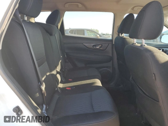 2017 Nissan Rogue S z VIN KNMAT2MT9HP593615, wystawiony jako Copart lot #56501765 z przebiegiem 187 438 mil mil oraz Szkoda całkowita • Salvage title. Historia ofert i sprzedaży dostępna na DreamBid. Obrazek 10.
