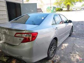 2012 Toyota Camry L with VIN 4T1BF1FK3CU087665, listed as a IAAI auction lot 41996675 with 220,465 mi miles. Bid and sale history available at carsss.com. Image 4.