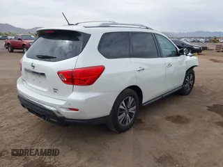 2017 Nissan Pathfinder SV with VIN 5N1DR2MMXHC668443, listed as a IAAI auction lot 42020905 with 109,417 mi miles. Bid and sale history available at carsss.com. Image 4.