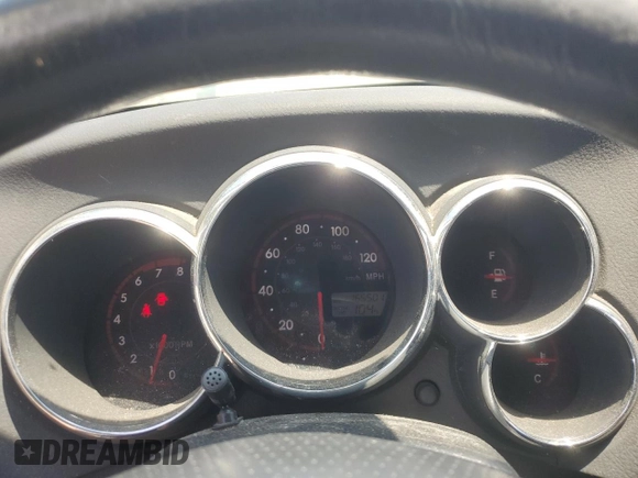 2005 Pontiac Vibe z VIN 5Y2SL638X5Z443554, wystawiony jako Copart lot #61015955 z przebiegiem 165 501 mil mil oraz Szkoda całkowita • Salvage title. Historia ofert i sprzedaży dostępna na DreamBid. Obrazek 9.