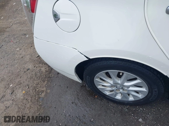 2014 Toyota Prius with VIN JTDKN3DP6E3055058, listed as a IAAI auction lot 42233555 with 133,718 mi miles and . Bid and sale history available at DreamBid. Image 18.
