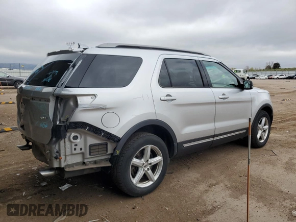2016 Ford Explorer XLT z VIN 1FM5K8DH9GGC97765, wystawiony jako Copart lot #54067385 z przebiegiem 139 559 mil mil oraz Szkoda całkowita • Salvage title. Historia ofert i sprzedaży dostępna na DreamBid. Obrazek 3.