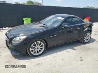 2017 Mercedes-Benz SLC 300 z VIN WDDPK3JA2HF140714, wystawiony jako Copart lot #57855965 z przebiegiem 89 694 mil mil oraz Szkoda całkowita • Salvage title. Historia ofert i sprzedaży dostępna na DreamBid. Obrazek 1.