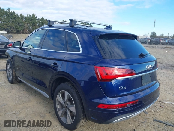 2024 Audi Q5 Premium with VIN WA1ABAFYXR2004201, listed as a IAAI auction lot 40997985 with 9,084 mi miles and . Bid and sale history available at DreamBid. Image 3.