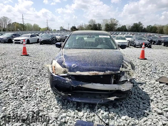 2004 Honda Accord LX z VIN JHMCM56374C006445, wystawiony jako Copart lot #51671195 z przebiegiem 220 193 mil mil oraz Szkoda całkowita • Salvage title. Historia ofert i sprzedaży dostępna na DreamBid. Obrazek 10.