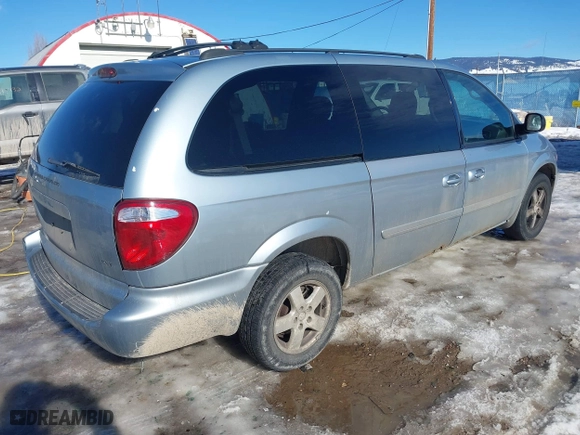 2006 Dodge Grand Caravan SXT with VIN 2D4GP44L86R600904, listed as a IAAI auction lot 41645249 with 153,192 mi miles. Bid and sale history available at carsss.com. Image 4.