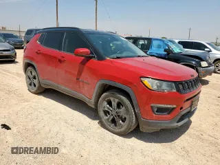2018 Jeep Compass Latitude with VIN 3C4NJCBB7JT300156, listed as a Copart auction lot 58163375 with 84,702 mi miles and Salvage title. Bid and sale history available at DreamBid. Image 4.