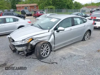 2017 Ford Fusion SE z VIN 3FA6P0HD8HR126511, wystawiony jako IAAI lot #42192296 z przebiegiem Nie podano mil oraz . Historia ofert i sprzedaży dostępna na DreamBid. Obrazek 2.