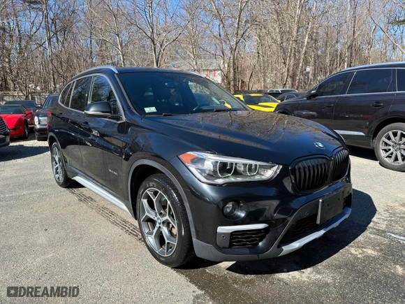 2017 BMW X1 xDrive28i with VIN WBXHT3C32H5F67896, listed as a Copart auction lot 48898525 with 80,130 mi miles and Clean Title. Bid and sale history available at carsss.com. Image 1.