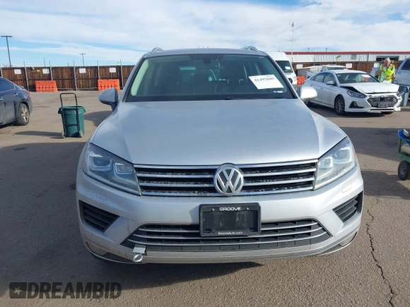 2015 Volkswagen Touareg Lux с VIN WVGEP9BP2FD001793, выставлен на аукционе IAAI как лот 41495609 с пробегом 138 239 миль миль и . История ставок и продаж доступна на DreamBid. Изображение 6.