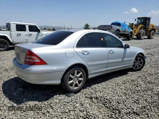 2007 Mercedes-Benz C 280 Luxury with VIN WDBRF92H67F931301, listed as a Copart auction lot 59984525 with 167,429 mi miles and Salvage title. Bid and sale history available at DreamBid. Image 3.
