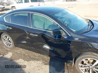 2017 Nissan Altima SR with VIN 1N4AL3AP0HN361273, listed as a IAAI auction lot 41583479 with 71,846 mi miles and . Bid and sale history available at carsss.com. Image 6.