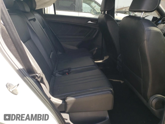 2022 Volkswagen Tiguan SE R-Line Black with VIN 3VV8B7AX1NM103449, listed as a Copart auction lot 47596495 with 29,628 mi miles and Salvage Title. Bid and sale history available at DreamBid. Image 11.