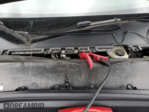 2024 Tesla Model Y с VIN 7SAYGDED2RF040079, выставлен на аукционе Copart как лот 61415675 с пробегом 2 549 миль миль и На запчасти • Non repairable. История ставок и продаж доступна на DreamBid. Изображение 11.