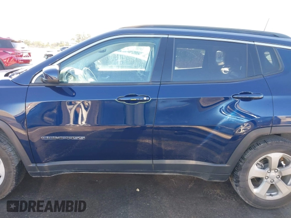 2021 Jeep Compass Altitude with VIN 3C4NJCBB4MT556033, listed as a IAAI auction lot 41198784 with 72,081 mi miles. Bid and sale history available at carsss.com. Image 14.