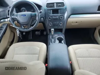 2017 Ford Explorer z VIN 1FM5K7B85HGA98369, wystawiony jako Copart lot #55764715 z przebiegiem 121 577 mil mil oraz Szkoda całkowita • Salvage title. Historia ofert i sprzedaży dostępna na DreamBid. Obrazek 8.