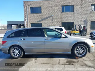 2006 Mercedes-Benz R-Class 3.5L with VIN 4JGCB65E46A032480, listed as a IAAI auction lot 41265070 with 149,961 mi miles. Bid and sale history available at carsss.com. Image 14.