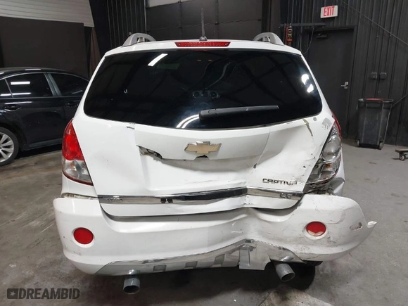 2012 Chevrolet Captiva Sport Fleet LTZ with VIN 3GNFL4E50CS587401, listed as a IAAI auction lot 41972828 with 112,755 mi miles. Bid and sale history available at carsss.com. Image 6.