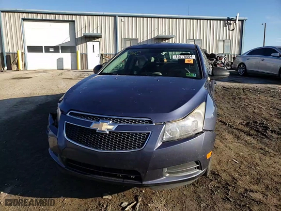 2013 Chevrolet Cruze LS with VIN 1G1PA5SH3D7135877, listed as a Copart auction lot 86778004 with 116,970 mi miles and Salvage Title. Bid and sale history available at carsss.com. Image 10.