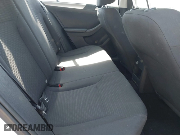 2015 Volkswagen Jetta Sport with VIN 3VWD17AJ9FM321682, listed as a IAAI auction lot 41889188 with 135,238 mi miles and . Bid and sale history available at DreamBid. Image 8.