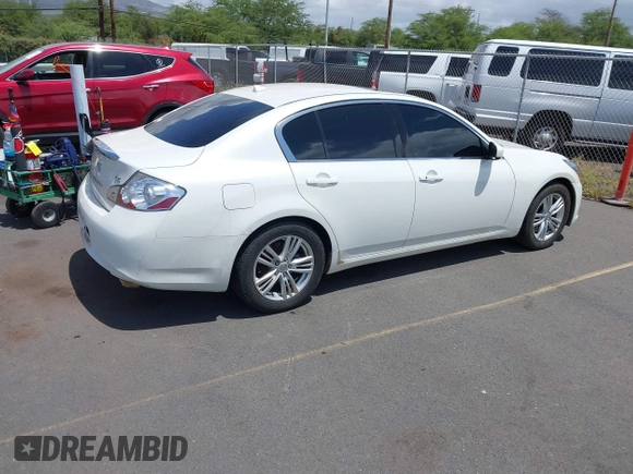 2012 Infiniti G25 Journey z VIN JN1DV6AP4CM812502, wystawiony jako IAAI lot #41928644 z przebiegiem 49 872 mil mil oraz . Historia ofert i sprzedaży dostępna na DreamBid. Obrazek 4.