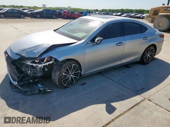 2022 Lexus ES 350 z VIN 58ADZ1B14NU126529, wystawiony jako Copart lot #52845625 z przebiegiem 59 445 mil mil oraz Szkody całkowita. Historia ofert i sprzedaży dostępna na DreamBid. Obrazek 1.