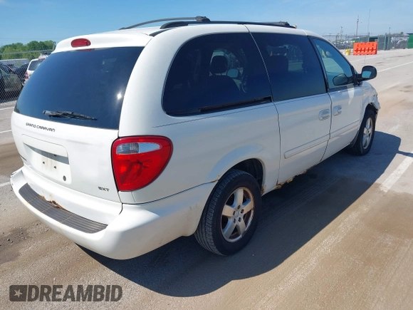 2007 Dodge Grand Caravan SXT with VIN 2D4GP44LX7R301514, listed as a IAAI auction lot 42196715 with 172,790 mi miles and . Bid and sale history available at DreamBid. Image 4.
