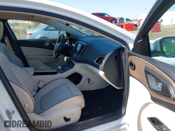 2015 Chrysler 200 C with VIN 1C3CCCEG7FN530381, listed as a IAAI auction lot 42023729 with 173,967 mi miles. Bid and sale history available at carsss.com. Image 5.
