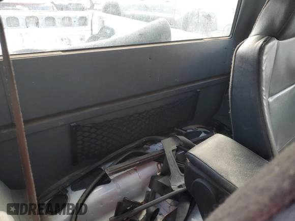 2008 Ford Ranger XL z VIN 1FTYR14D68PA95923, wystawiony jako Copart lot #80237794 z przebiegiem Nie podano mil oraz Szkoda całkowita • Salvage title. Historia ofert i sprzedaży dostępna na DreamBid. Obrazek 10.