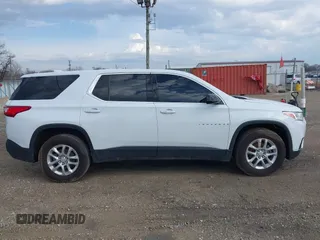 2020 Chevrolet Traverse LS with VIN 1GNEVFKW8LJ185870, listed as a IAAI auction lot 41415934 with 69,993 mi miles. Bid and sale history available at carsss.com. Image 12.