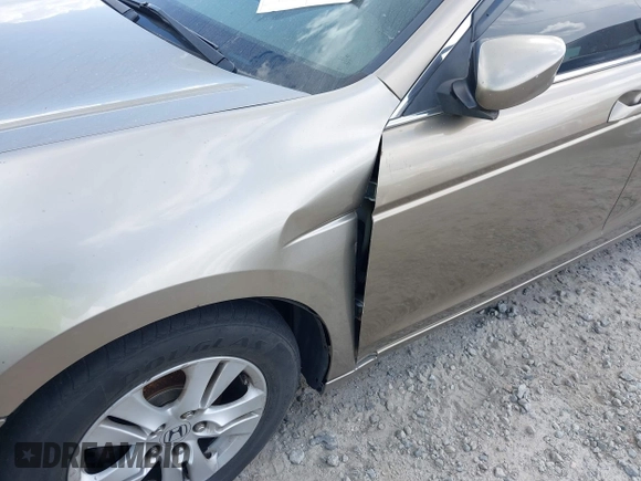 2009 Honda Accord LX-P with VIN 1HGCP26449A044235, listed as a IAAI auction lot 42016347 with Not Provided miles and . Bid and sale history available at DreamBid. Image 6.