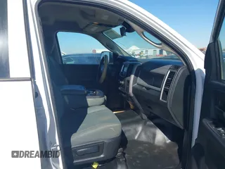 2015 Ram 2500 Tradesman с VIN 3C6UR5HL8FG670037, выставлен на аукционе IAAI как лот 41410963 с пробегом 309 304 миль миль и . История ставок и продаж доступна на DreamBid. Изображение 5.