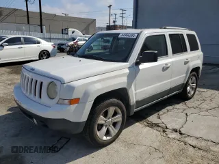 2011 Jeep Patriot Latitude X with VIN 1J4NF4GB9BD211965, listed as a Copart auction lot 44366385 with 111,318 mi miles and Salvage Title. Bid and sale history available at DreamBid. Image 1.