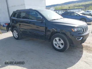2017 Jeep Grand Cherokee Altitude z VIN 1C4RJFAG6HC892879, wystawiony jako IAAI lot #42080059 z przebiegiem 149 334 mil mil oraz . Historia ofert i sprzedaży dostępna na DreamBid. Obrazek 1.