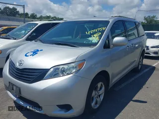 2014 Toyota Sienna L with VIN 5TDZK3DC9ES518653, listed as a IAAI auction lot 42767591 with 261,730 mi miles and . Bid and sale history available at DreamBid. Image 18.