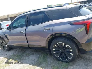 2024 Chevrolet Blazer EV eAWD RS z VIN 3GNKDCRJ6RS227054, wystawiony jako IAAI lot #41928904 z przebiegiem Nie podano mil oraz . Historia ofert i sprzedaży dostępna na DreamBid. Obrazek 14.