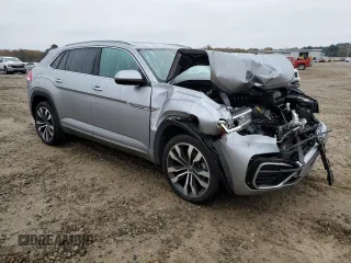 2022 Volkswagen Atlas SEL Premium R-Line with VIN 1V2FE2CA8NC205856, listed as a Copart auction lot 83979724 with 66,060 mi miles and Salvage title. Bid and sale history available at DreamBid. Image 4.