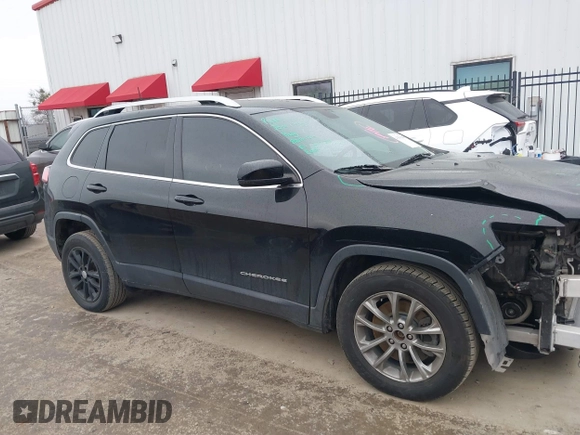 2020 Jeep Cherokee Latitude Plus with VIN 1C4PJLLB7LD637670, listed as a IAAI auction lot 41581886 with 70,199 mi miles. Bid and sale history available at carsss.com. Image 14.