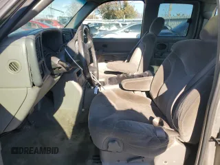 2000 GMC New Sierra 1500 SLE with VIN 2GTEC19T9Y1255052, listed as a Copart auction lot 83404594 with 215,996 mi miles and Salvage Title. Bid and sale history available at carsss.com. Image 7.