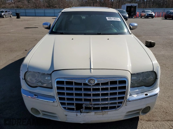 2005 Chrysler 300 with VIN 2C3AA63H85H153707, listed as a Copart auction lot 48615655 with 83,684 mi miles and Clean Title. Bid and sale history available at carsss.com. Image 5.