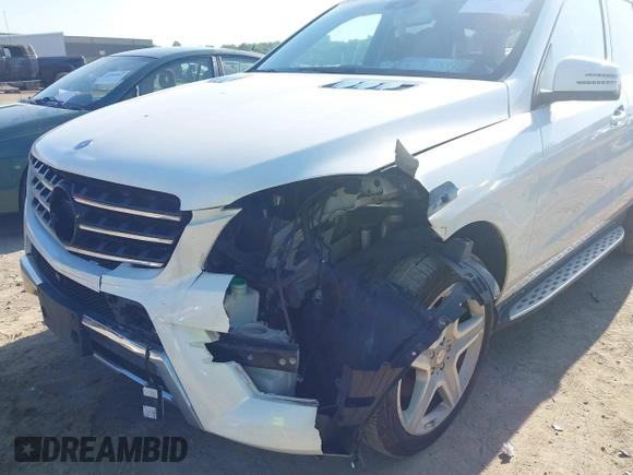 2015 Mercedes-Benz M 350 with VIN 4JGDA5HB4FA577677, listed as a IAAI auction lot 42518630 with 237,779 mi miles and . Bid and sale history available at DreamBid. Image 6.