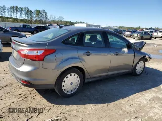 2012 Ford Focus SE with VIN 1FAHP3F22CL125681, listed as a Copart auction lot 48179195 with 144,384 mi miles and Salvage Title. Bid and sale history available at carsss.com. Image 3.