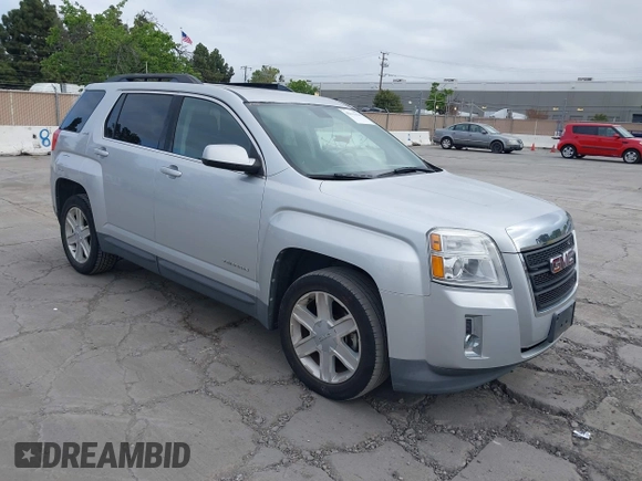 2010 GMC Terrain SLE-2 z VIN 2CTALDEW4A6315140, wystawiony jako IAAI lot #42111424 z przebiegiem 132 536 mil mil oraz . Historia ofert i sprzedaży dostępna na DreamBid. Obrazek 1.